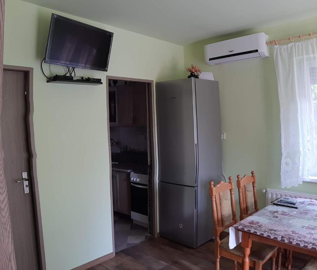 Rozsa Apartment Hajdúszoboszló Εξωτερικό φωτογραφία