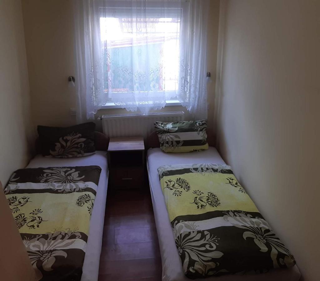 Rozsa Apartment Hajdúszoboszló Εξωτερικό φωτογραφία