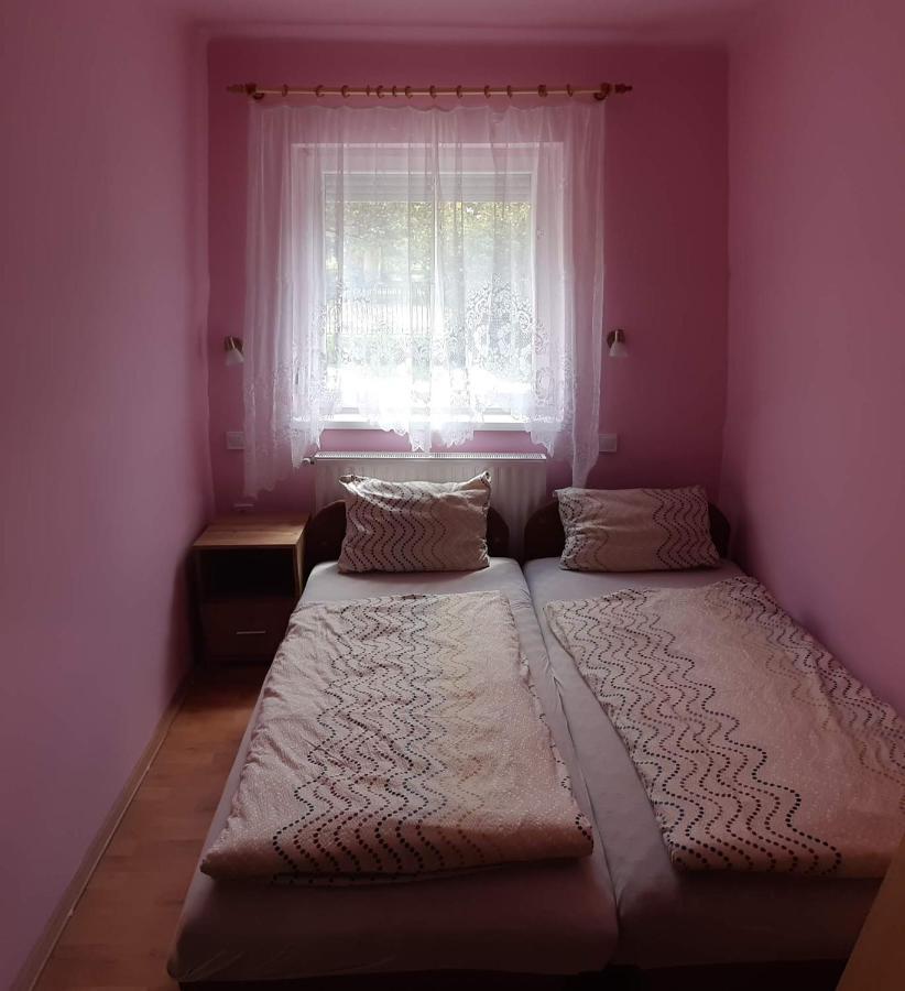 Rozsa Apartment Hajdúszoboszló Εξωτερικό φωτογραφία