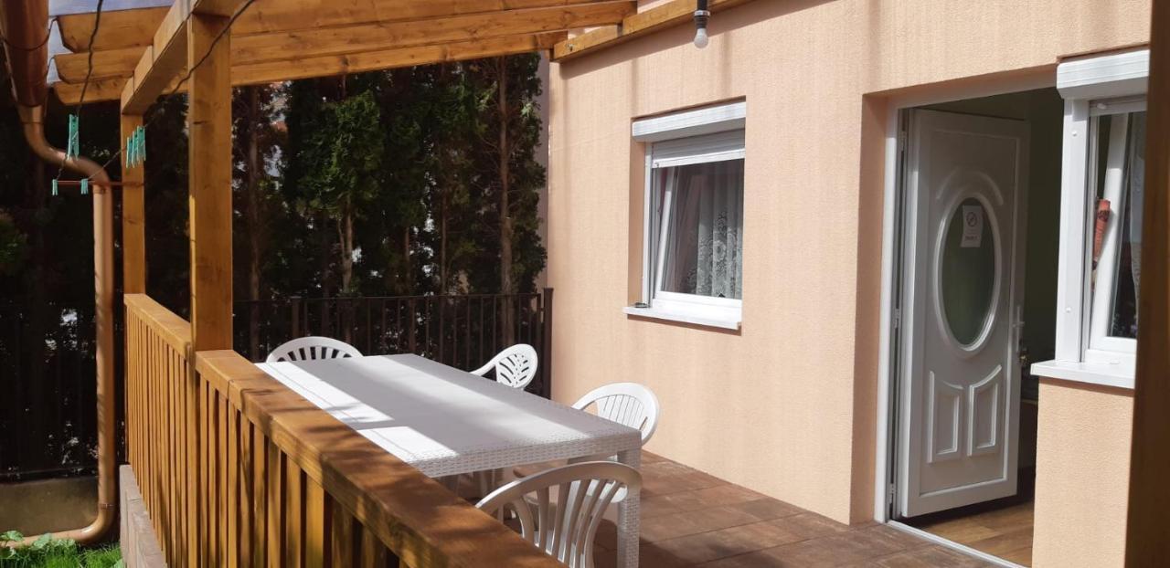 Rozsa Apartment Hajdúszoboszló Εξωτερικό φωτογραφία